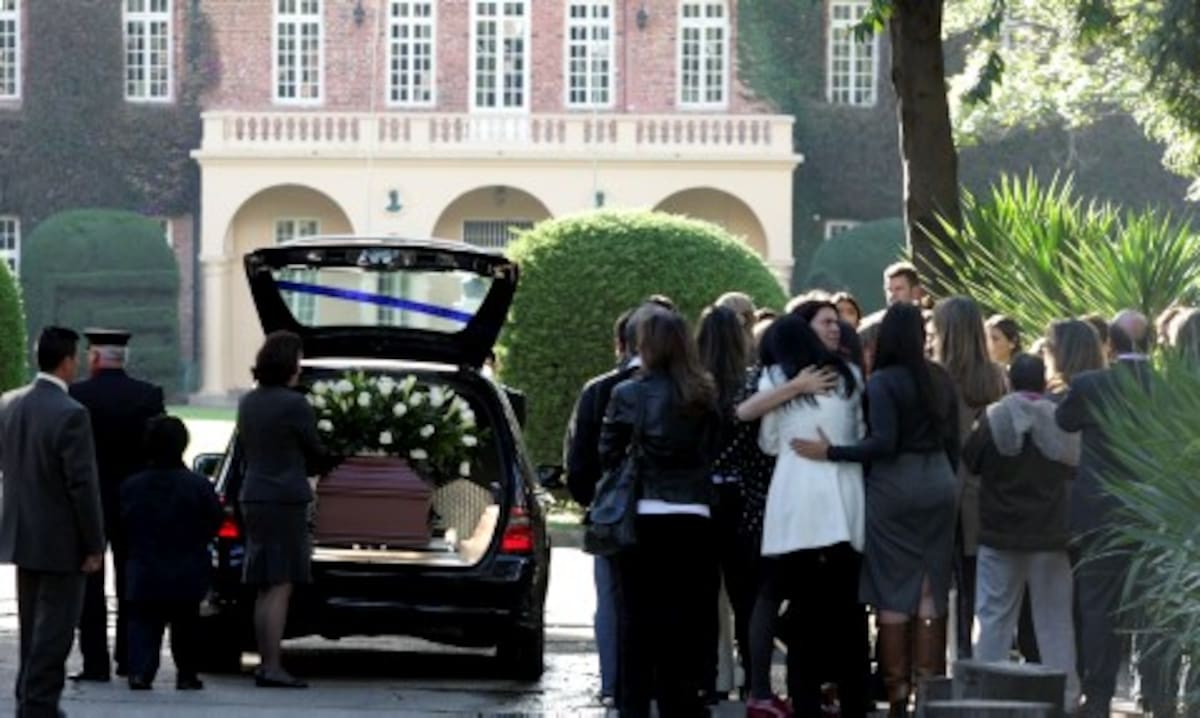 En la capilla del Gimnasio Moderno en Bogotá se realizaron las honras fúnebres de la presentadora y modelo Lina Marulanda, fallecida el jueves.