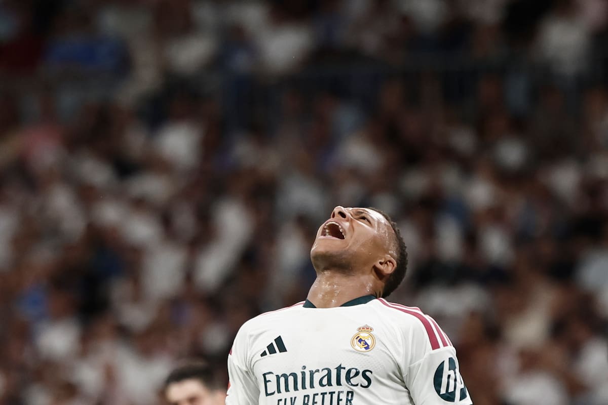 Tremendo lío de Kylian Mbappé, ya pidió disculpas en las redes sociales
