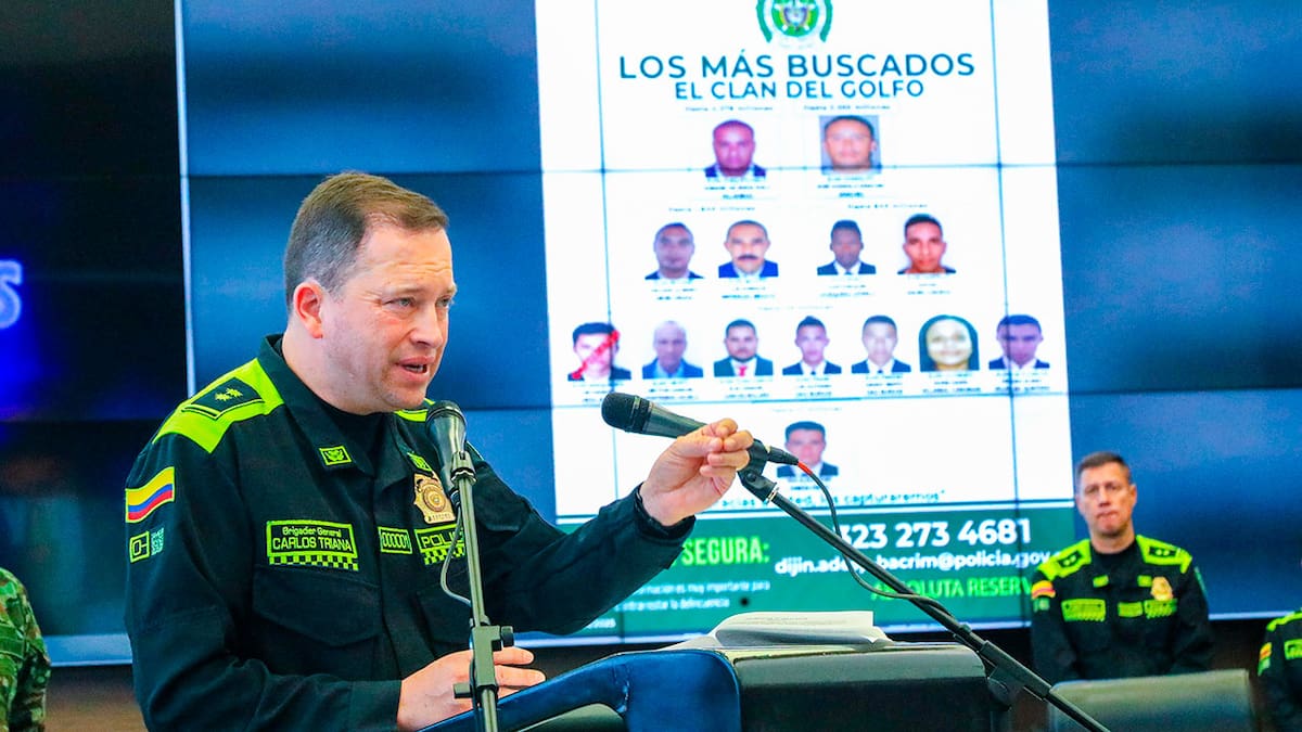 El director de la Policía, general Carlos Triana, entrega informe de resultados contra el Clan del Golfo. // Foto: cortesía