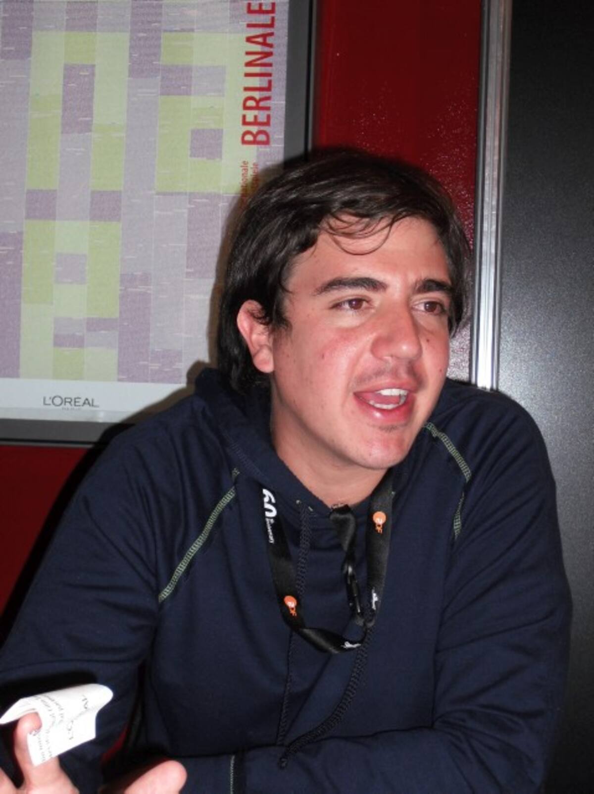 El director, Óscar Ruiz Navia tuvo que recurrir a la ayuda económica de 13 amigos para iniciar el rodaje de su primer largometraje.