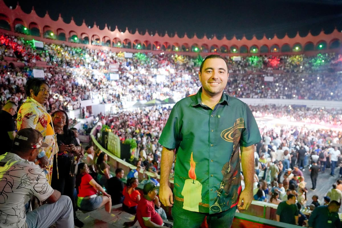 El gobernador Yamil Arana celebra el éxito de FestiBandas 2026. // Foto: cortesía de la Gobernación de Bolívar.
