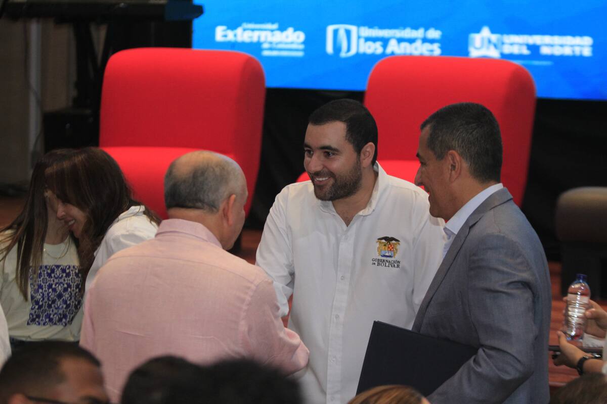 El gobernador Yamil Arana y el alcalde Dumek Turbay participan en el evento de la Corte en Cartagena. // Foto: Julio Castaño - El Universal