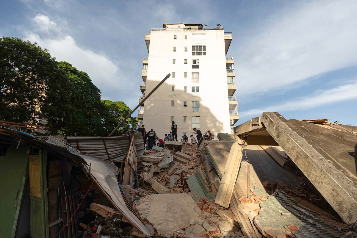 ¿Te sorprende un temblor en un edificio, en la calle o manejando? Así debes actuar
