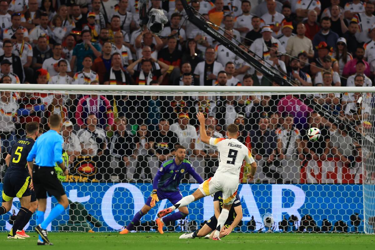 Niclas Fuellkrug de Alemania anota la ventaja de 4-0 durante el partido del grupo A de la UEFA EURO 2024 entre Alemania y Escocia en Munich, Alemania. //EFE