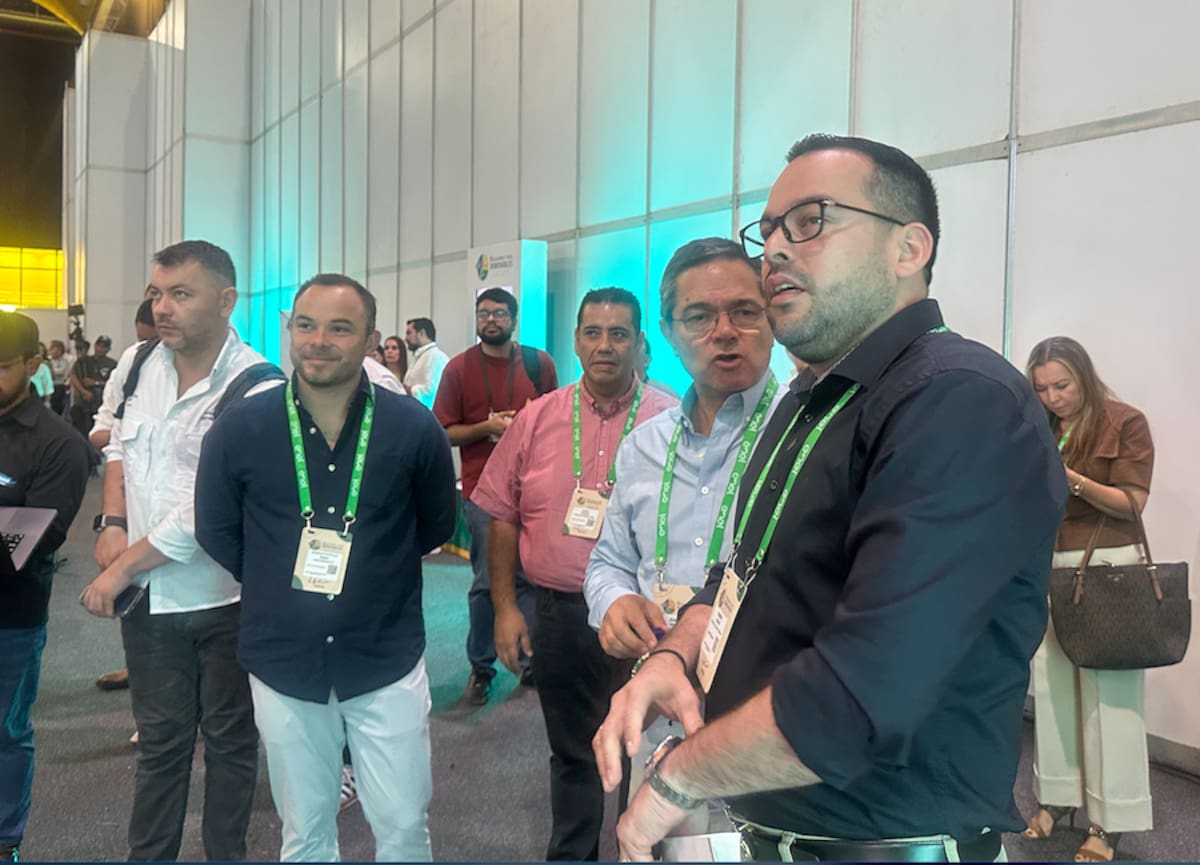 El ministro de Minas y Energía, Edwin Palma Egea, junto con José Antonio Vargas Lleras, presidente del Consejo Mundial de Energía de Colombia.//El Universal.