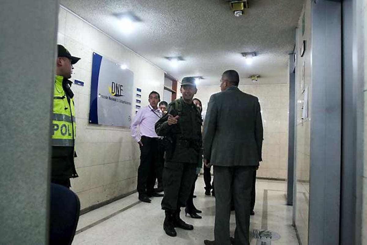 El pasado mes, el ministro del Interior y de Justicia, Germán Vargas Lleras, oficializó la intervención a la Dirección Nacional de Estupefacientes -DNE- por los presuntos hechos de corrupción. COLPRENSA
