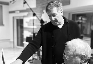 Murió George Fenton, compositor de ‘Gandhi’ y ‘Planeta Tierra’, a los 76 años
