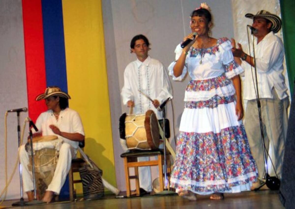 La agrupación “Ale Kumá” le hace un tributo al poeta de valle del Sinú, Pablo Flórez.