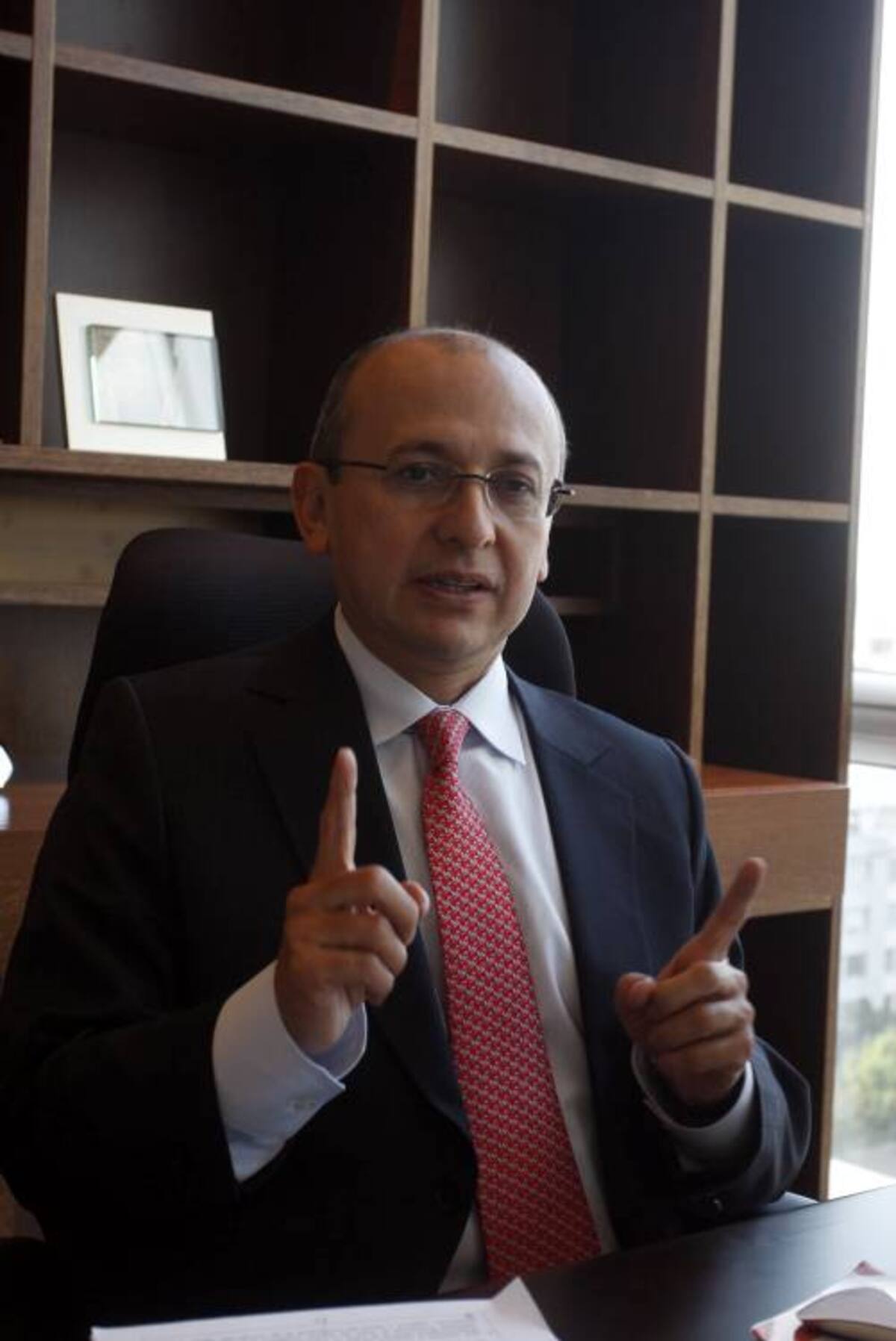 El fiscal Eduardo Montealegre, consideró que el artículo que crea el fuero militar, incluido en el proyecto de acto legislativo de reforma a la justicia, es “insuficiente". COLPRENSA