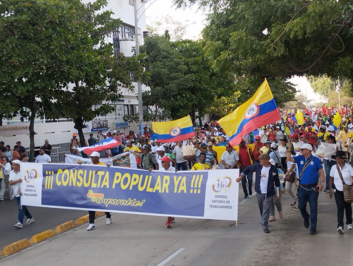 El Pacto Histórico lidera en Cartagena la jornada de apoyo a la consulta popular con organizaciones sociales y sindicales.. // Óscar Díaz - EU