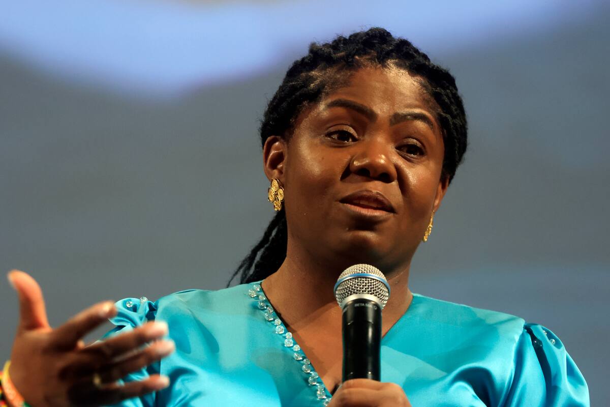 $100 millones por pistas que revelen a atacantes del papá de Francia Márquez