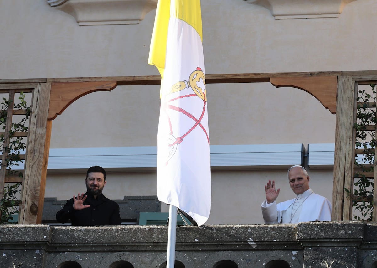 El papa León XIV y presidente ucraniano, Volódimir Zelenski. //EFE/MASSIMO PERCOSSI