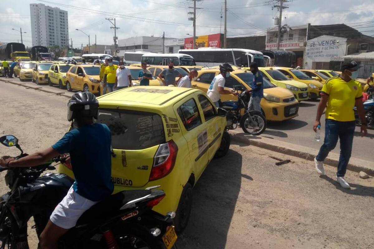 Por paro de taxistas, se retrasa entrega de vacunas a IPS en Cartagena