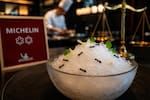 Chef de restaurante Michelin podría ir a prisión por un insólito postre