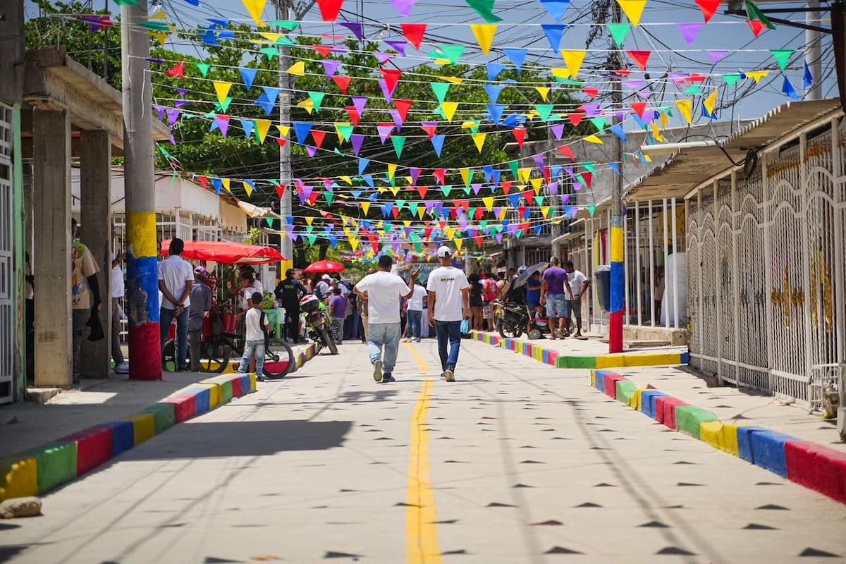 Gobernación de Bolívar inauguró 2 calles pavimentadas en El Pozón: estas son