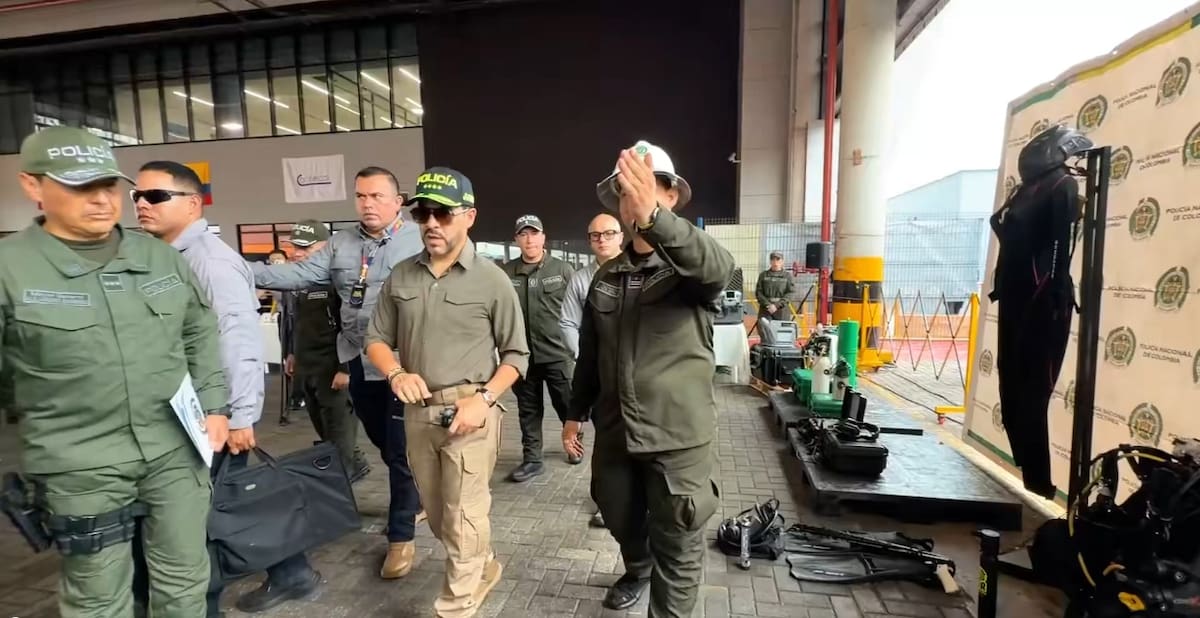 El presidente Abelardo de la Espriella confirmó la incautación de 7,6 toneladas en Cartagena que tenían como destino Países Bajos. // Foto: captura de pantalla tomada de la cuenta de X del presidente @ABDELAESPRIELLA