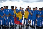 Las mejores fotos de los jugadores de la Selección Colombia con el presidente Gustavo Petro