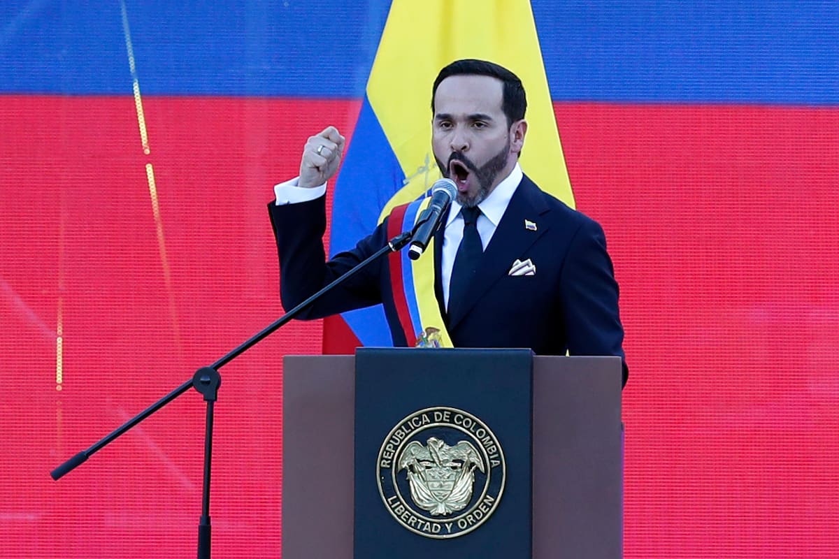 Abelardo de la Espriella cambia la cúpula de las Fuerzas Militares: esta es su misión