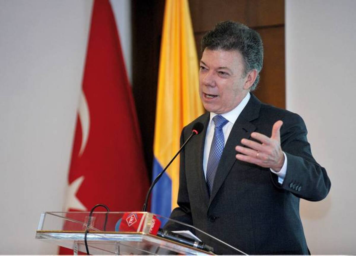 Aún no se ha concretado nada de la visita que el año pasado hiciera el presidente Juan Manuel Santos a Turquía. Archivo