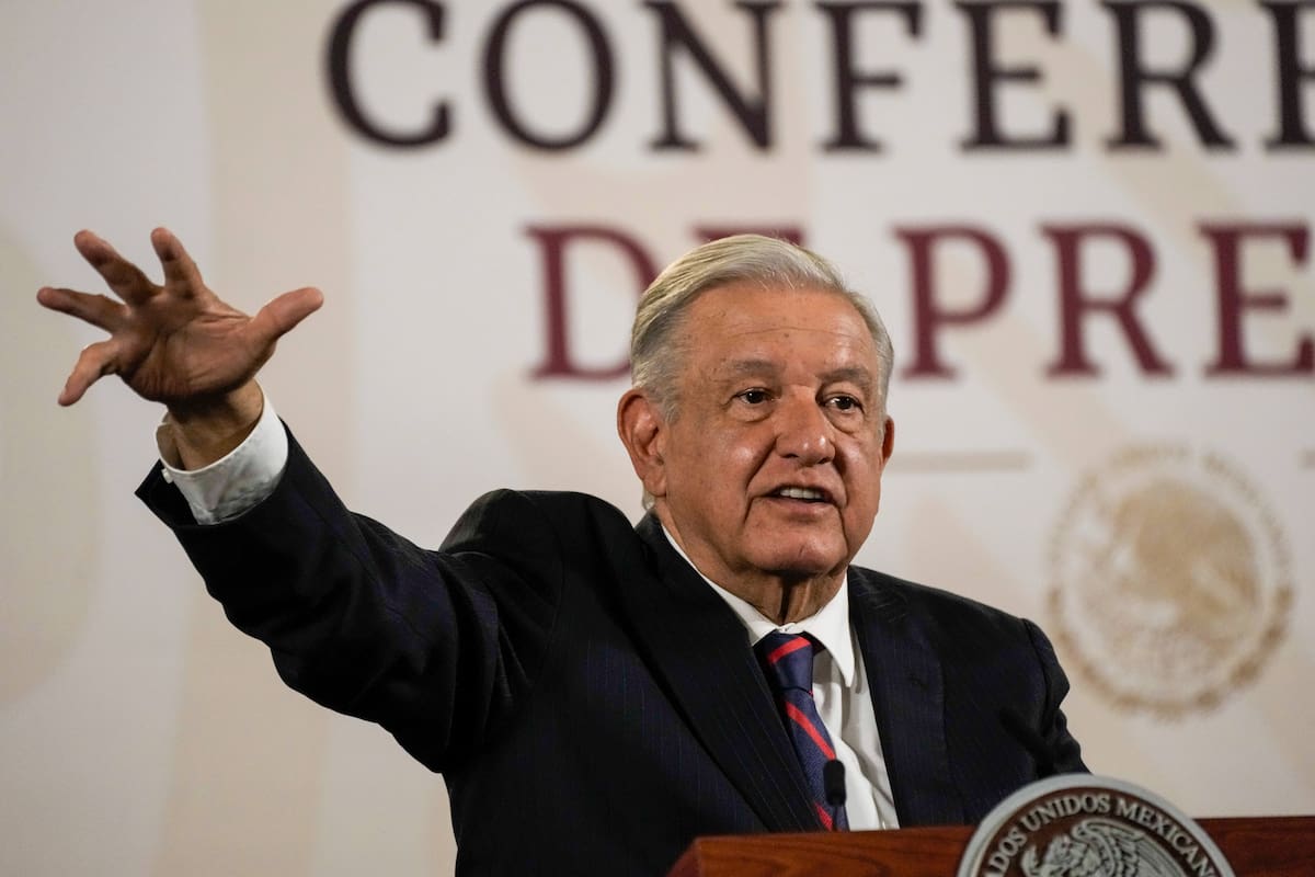 Tribunal electoral: López Obrador cometió violencia política de género contra Gálvez