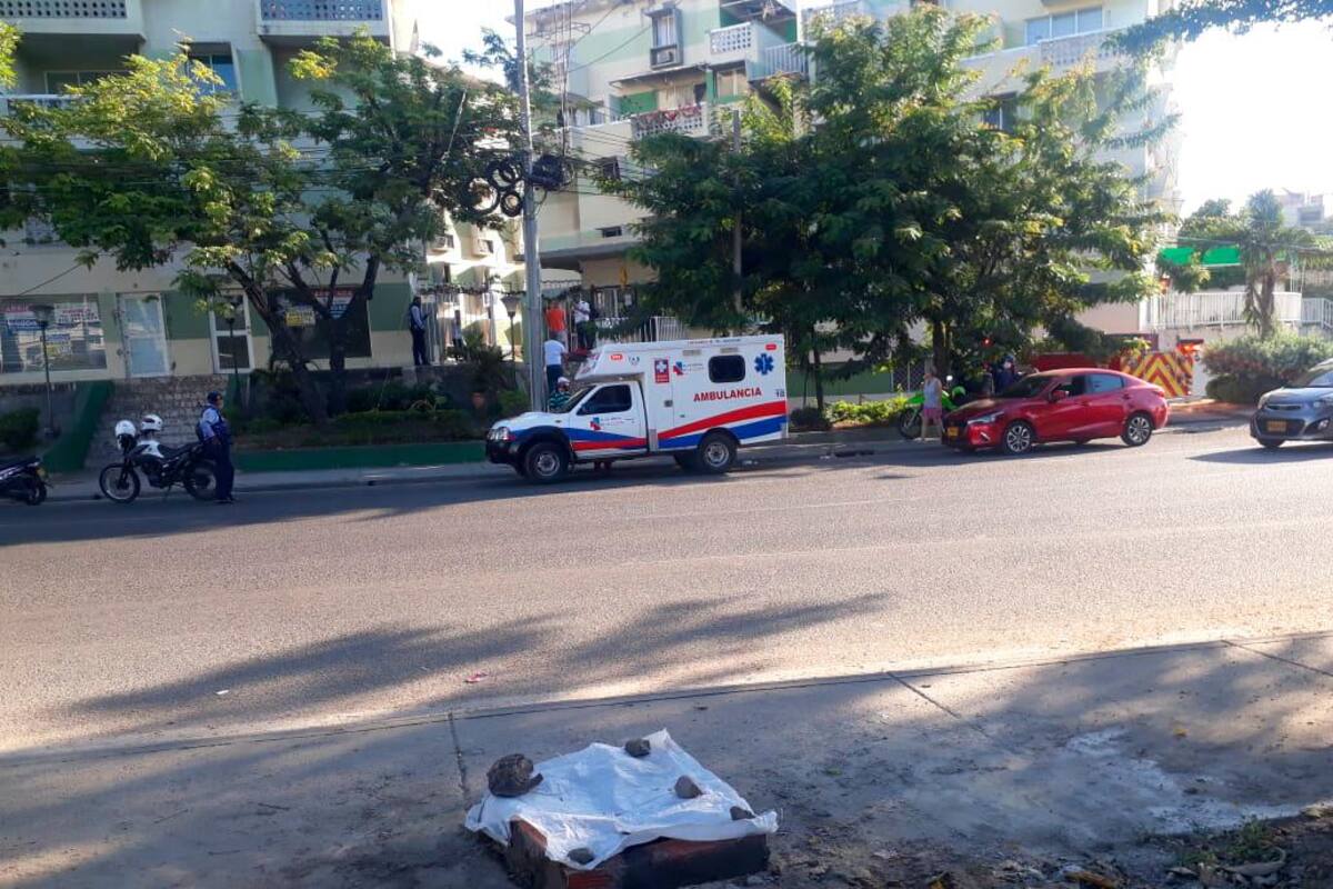 Tragedia en edificio de El Laguito: quiso entrar por el balcón y cayó del piso 8