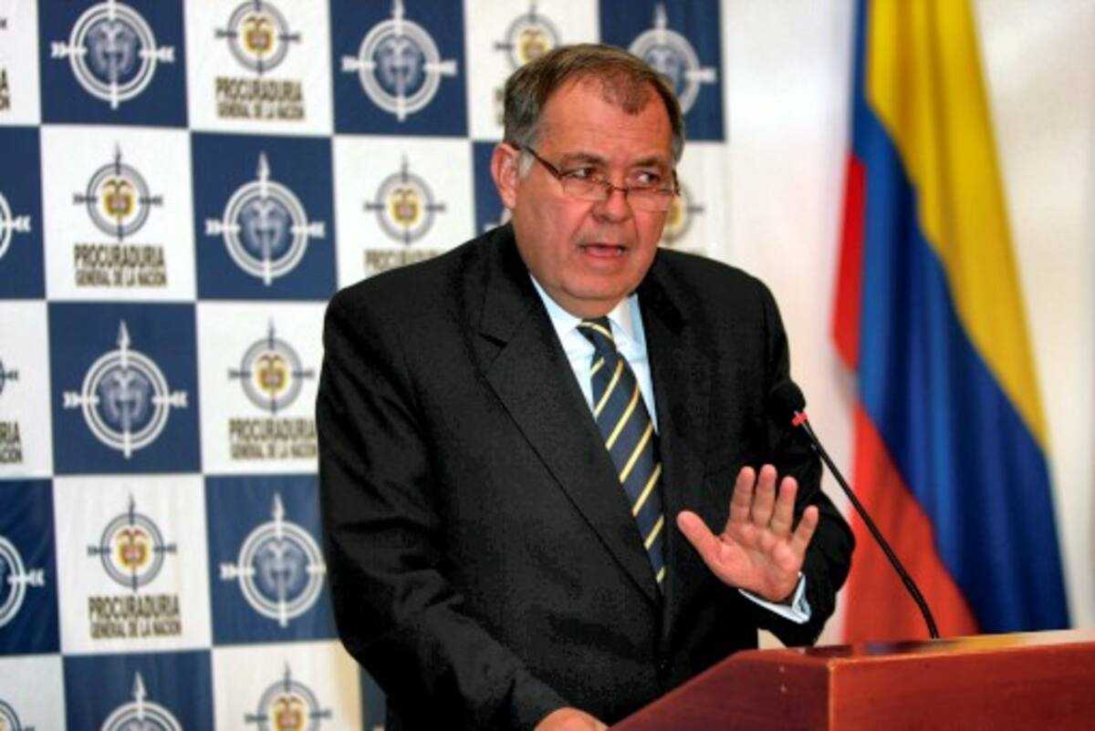 El procurador general, Alejandro Ordóñez Maldonado, manifestó que el núcleo familiar debe ser entre un hombre y una mujer para procrear y educar a sus hijos y ser personas de bien. COLPRENSA