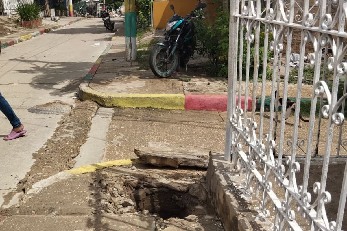 Vecinos reportan rebosamiento de aguas residuales en El Reposo: Acuacar atendió la emergencia