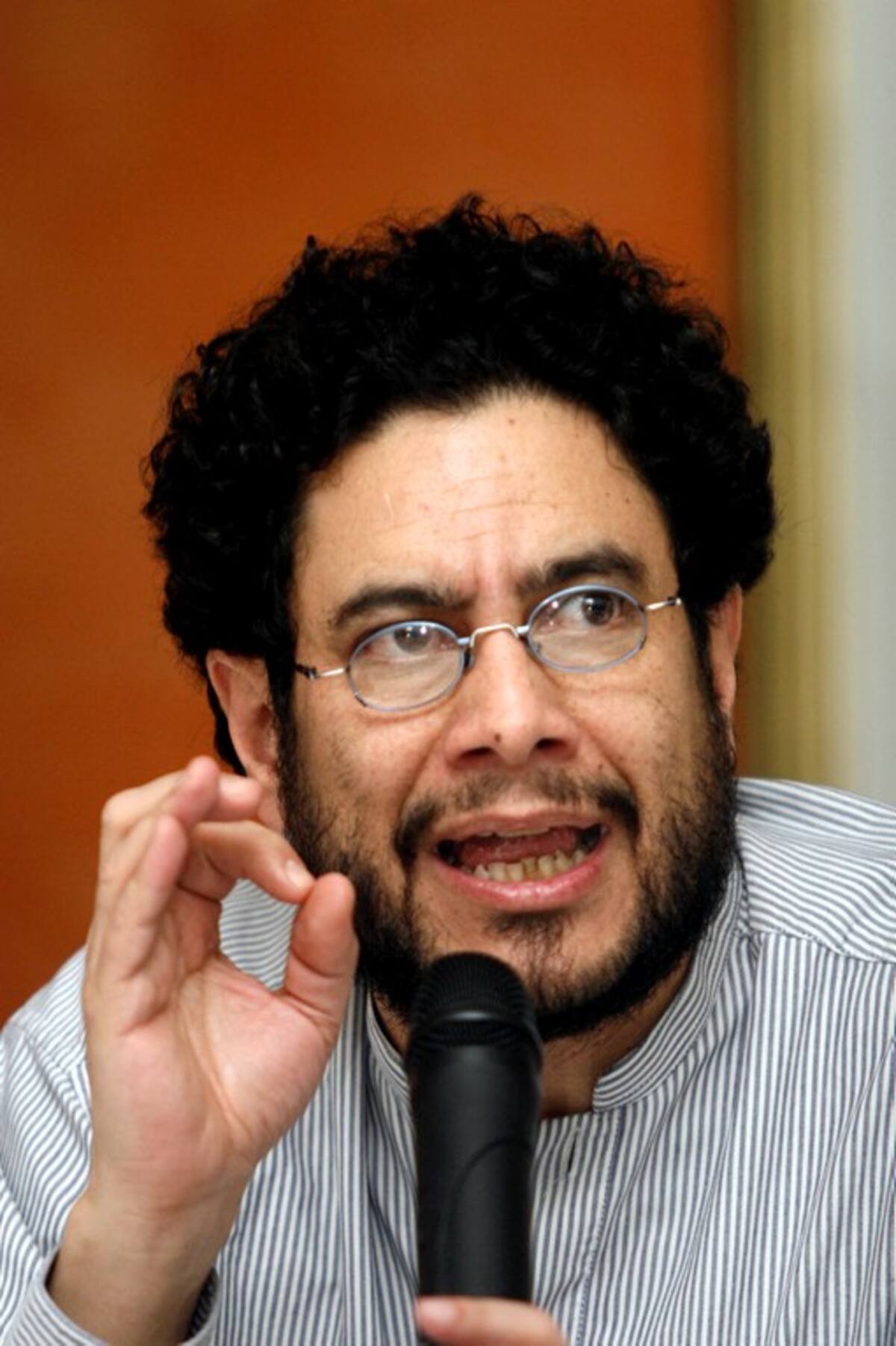 El representante Iván Cepeda dijo que el rector de una universidad pública debe ostentar condiciones éticas y profesionales intachables. COLPRENSA