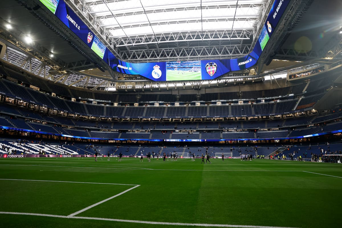 Vista del estadio Santiago Bernabéu, donde podría jugarse la Finalissima. //Foto, EFE: Javier Lizón