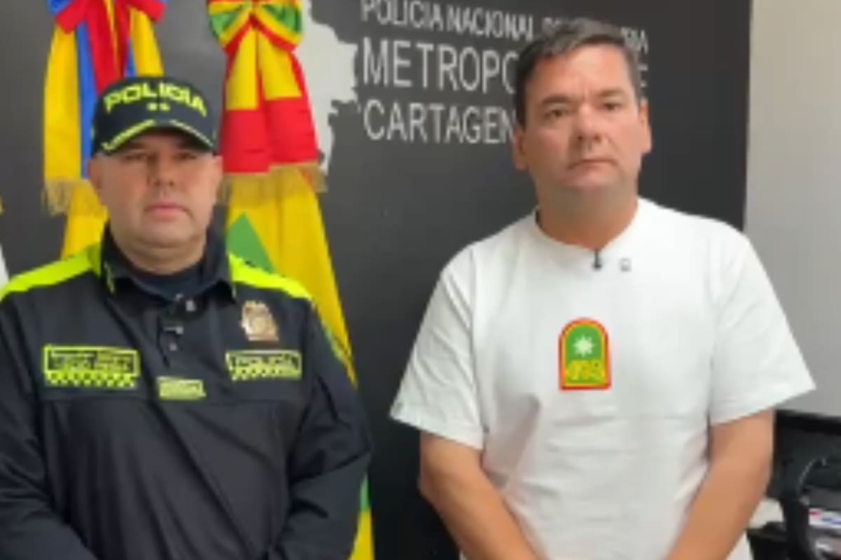 El secretario del Interior del Distrito, Bruno Hernández, junto al comandante de la Policía Metropolitana, brigadier general Gelver Yecid Peña Araque. // Foto: Distrito
