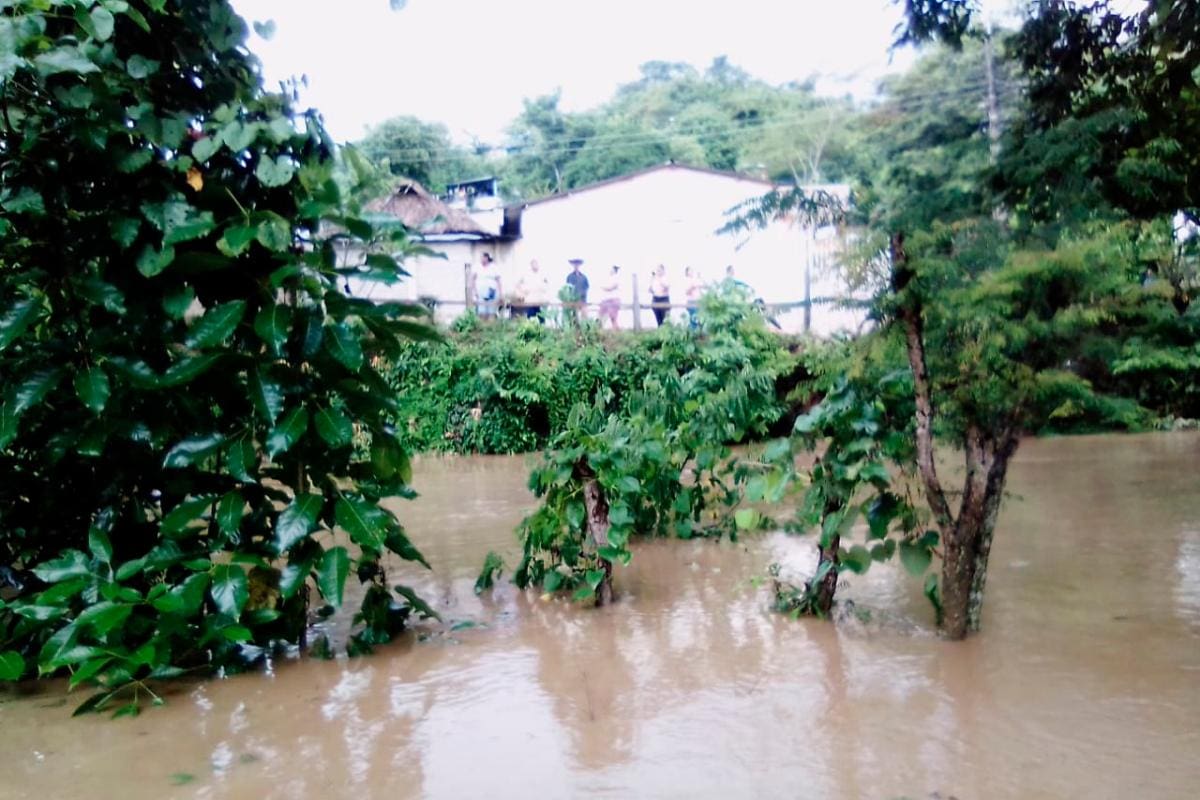 Sector La Isla, en San Cayetano, volvió a quedar atrapado por las lluvias