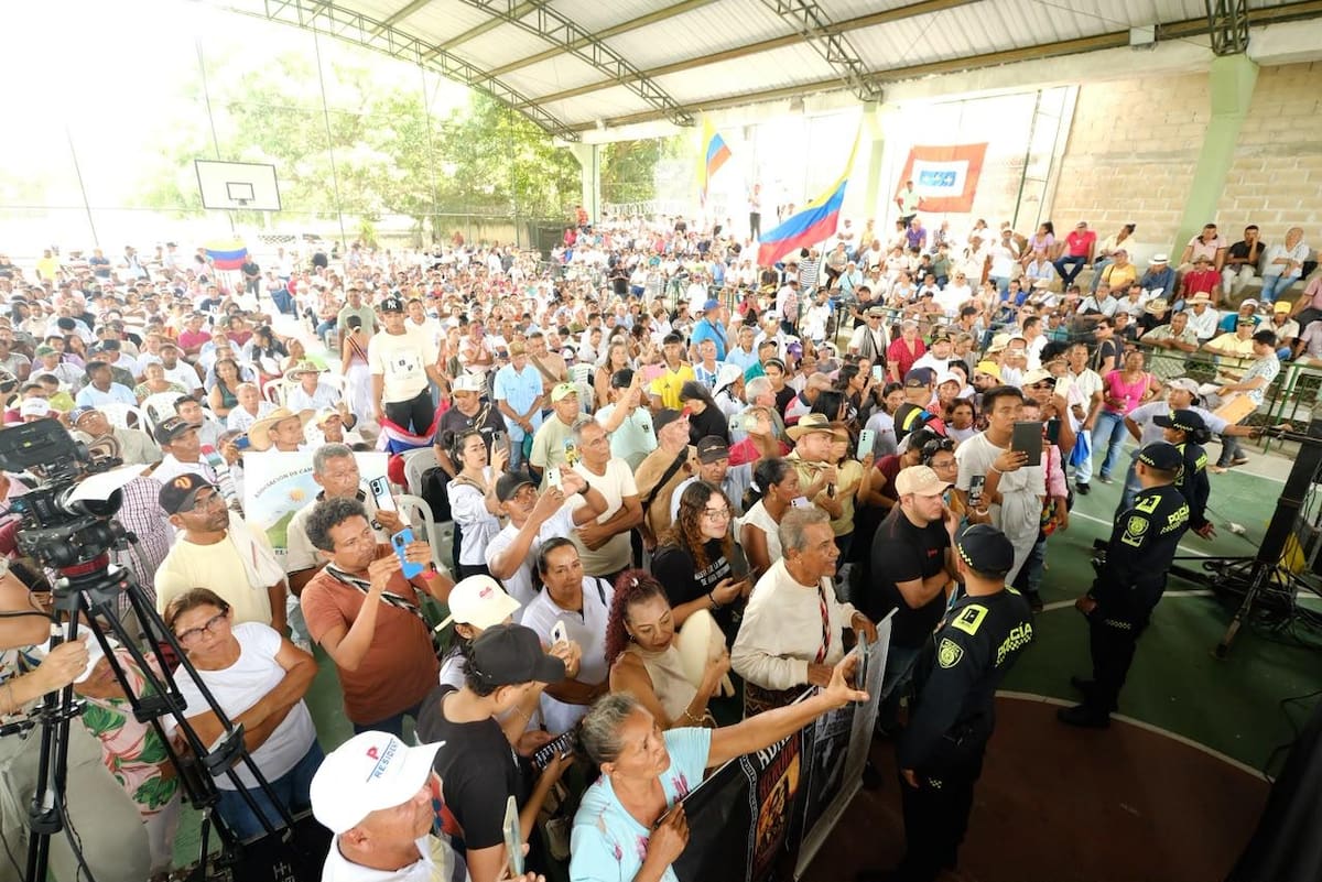 El senador del Pacto Histórico, Iván Cepeda, visitó Sincelejo y Cartagena este fin de semana. // Foto: cortesía - Pacto Histórico