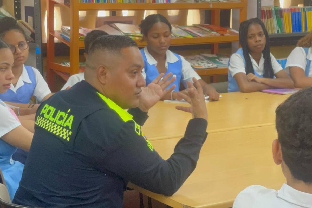 Así es Emilio Gutiérrez Yance, el cronista verde oliva de Colombia
