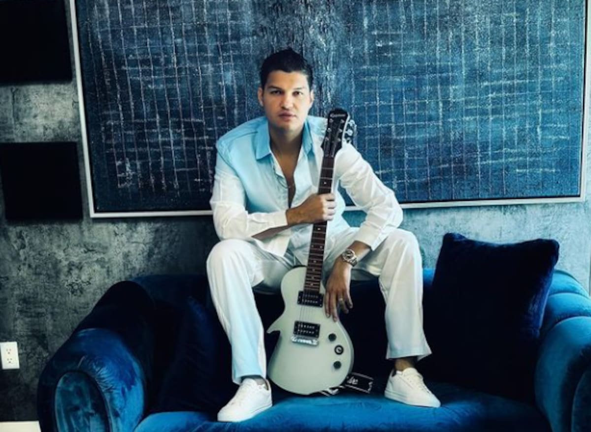 Elder Dayán canta como profesional desde que tenía 13 años. //Foto: IG @elderdayanoficial