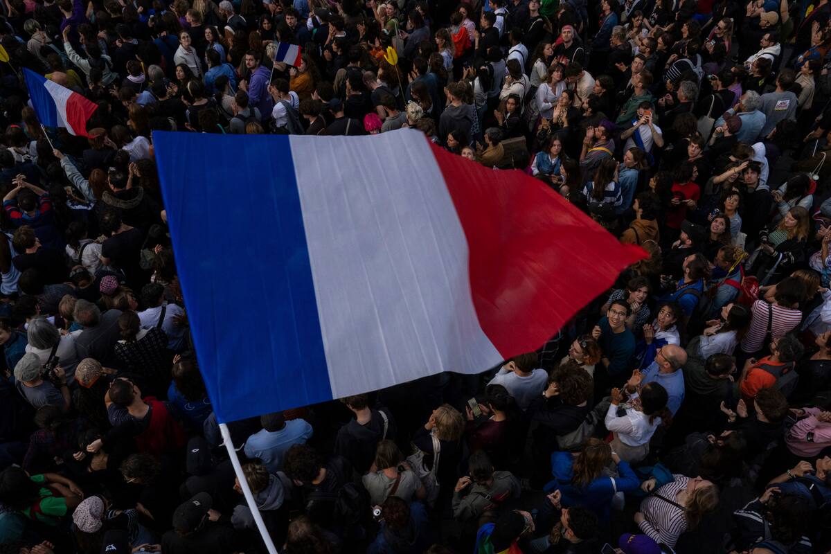 Francia: Inicia la segunda vuelta de elecciones parlamentarias