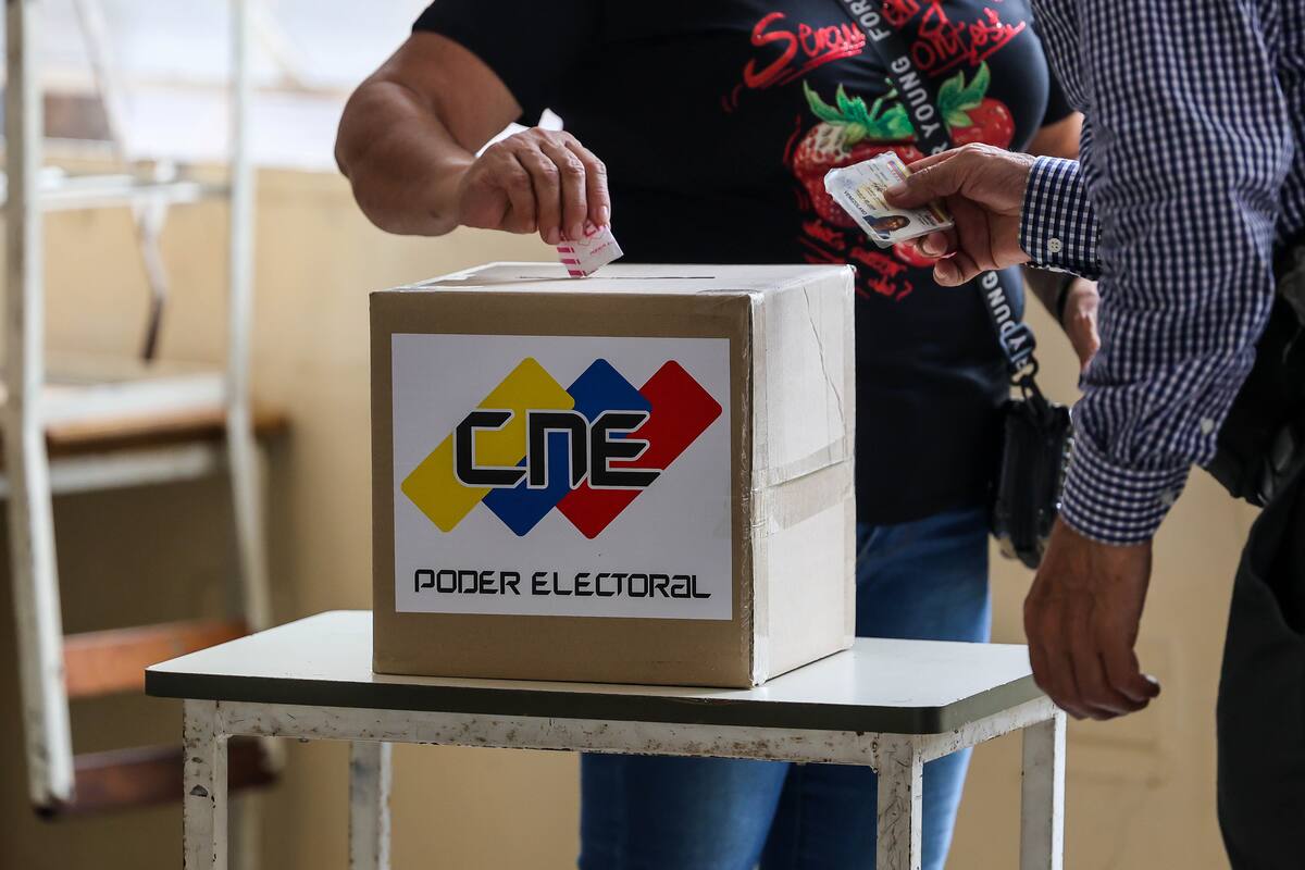 Elecciones en Venezuela: Chavismo califica de gran victoria su triunfo electoral