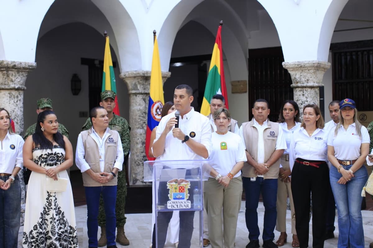 Puesto de votación de Bellas Artes en Cartagena. // Foto: Óscar Díaz - El Universal.