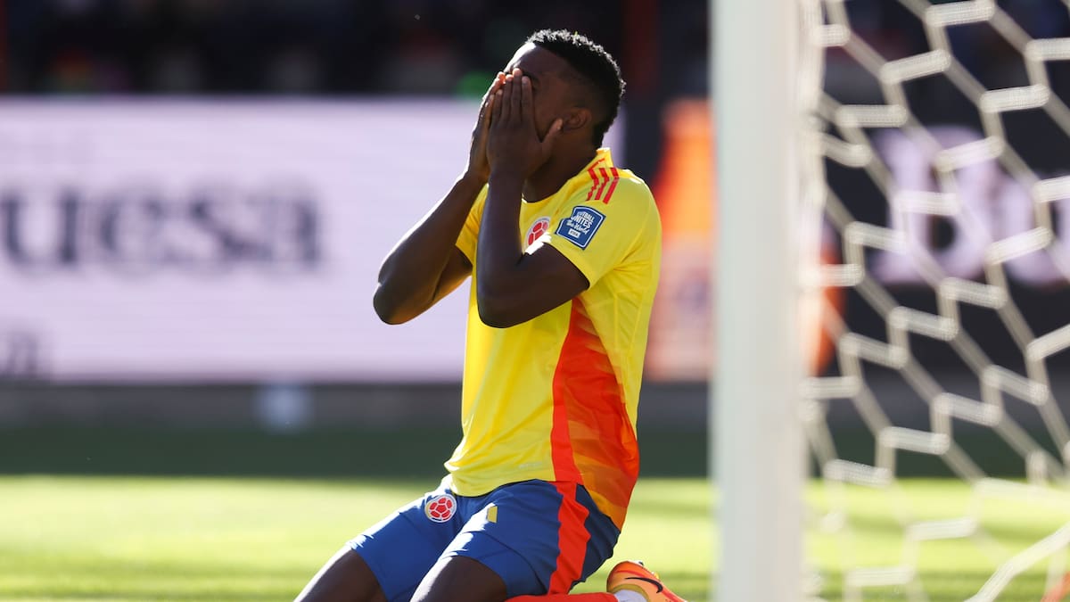 Jhon Córdoba tuvo jugadas claves que no concretó en el partido. //EFE