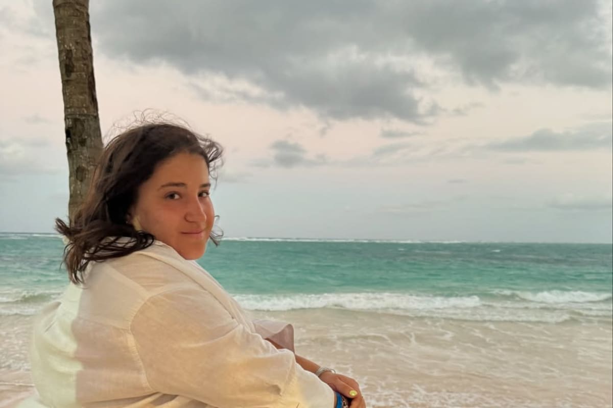 De lavar los platos al quirófano: el accidente viral de una influencer