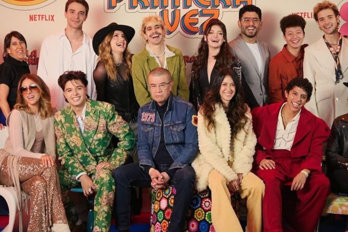 ¡Es un hecho! La serie de Netflix ‘La primera vez’ tendrá tercera temporada
