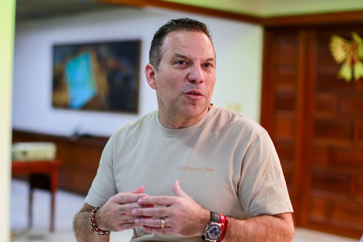 Empresario Santiago Botero anuncia su candidatura presidencial