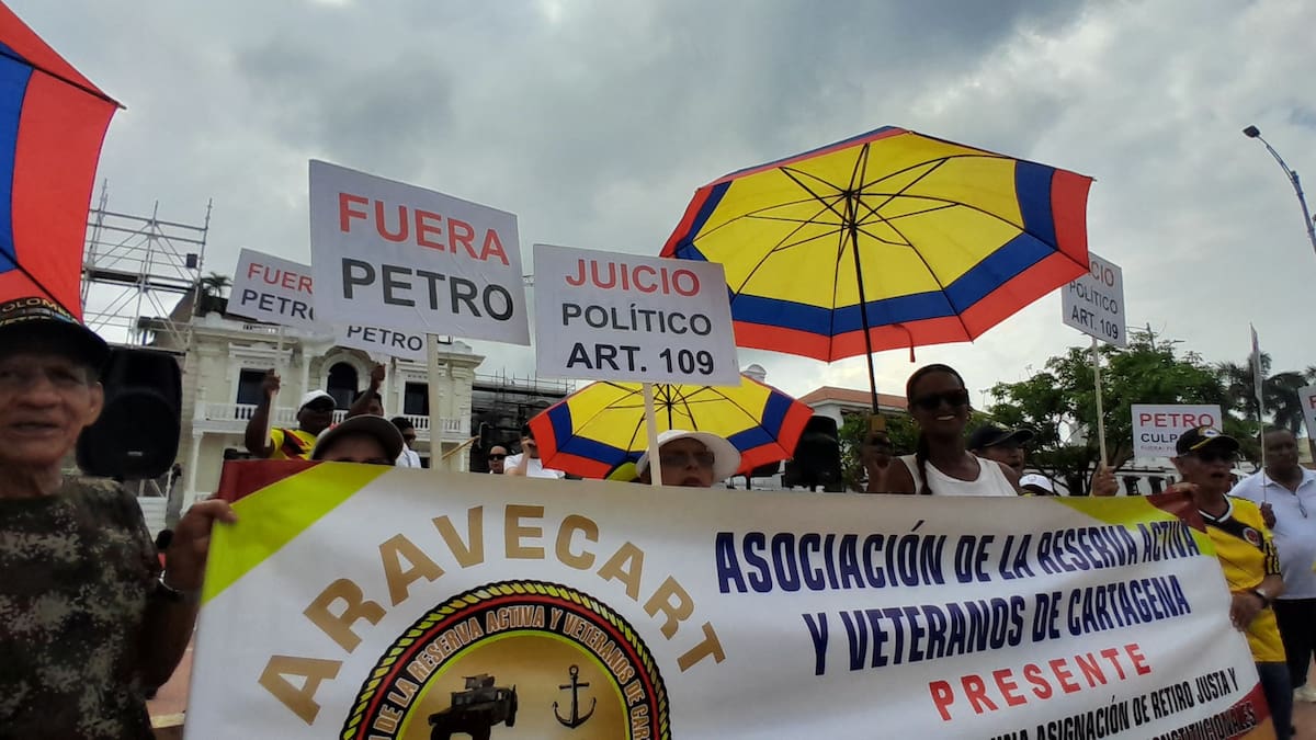 En Cartagena: así fue la marcha en contra del presidente Petro. // Foto: Julio Castaño - El Universal