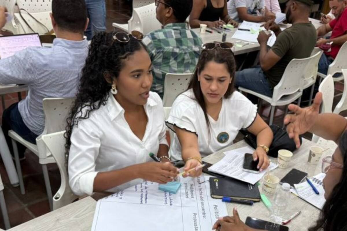 En Cartagena, se inician mesas para la Política Nacional de Educación Digital