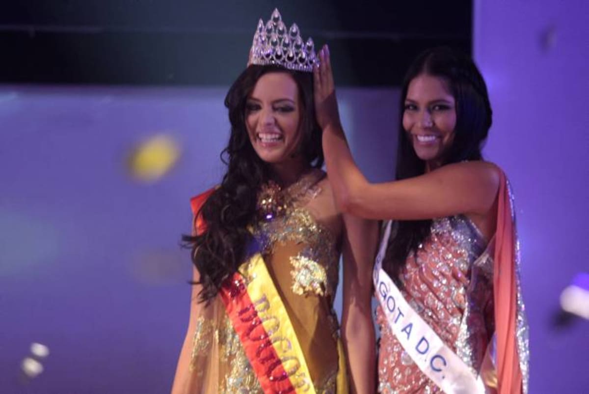 FOTOS CHRISTIAN CASTILLO- COLPRENSA En el auditorio Fundadores del Gimnasio Moderno fue elegida Loly Fuentes como la nueva candidata por Bogotá al Concurso Nacional de Belleza, que se realizará en el mes de noviembre en Cartagena.