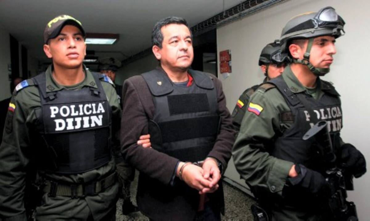 Joaquín Pérez Becerra, sindicato de ser el canciller de las Farc en Europa, y deportado a Colombia desde Venezuela, mete en líos diplomáticos a este último país con Suecia. COLPRENSA