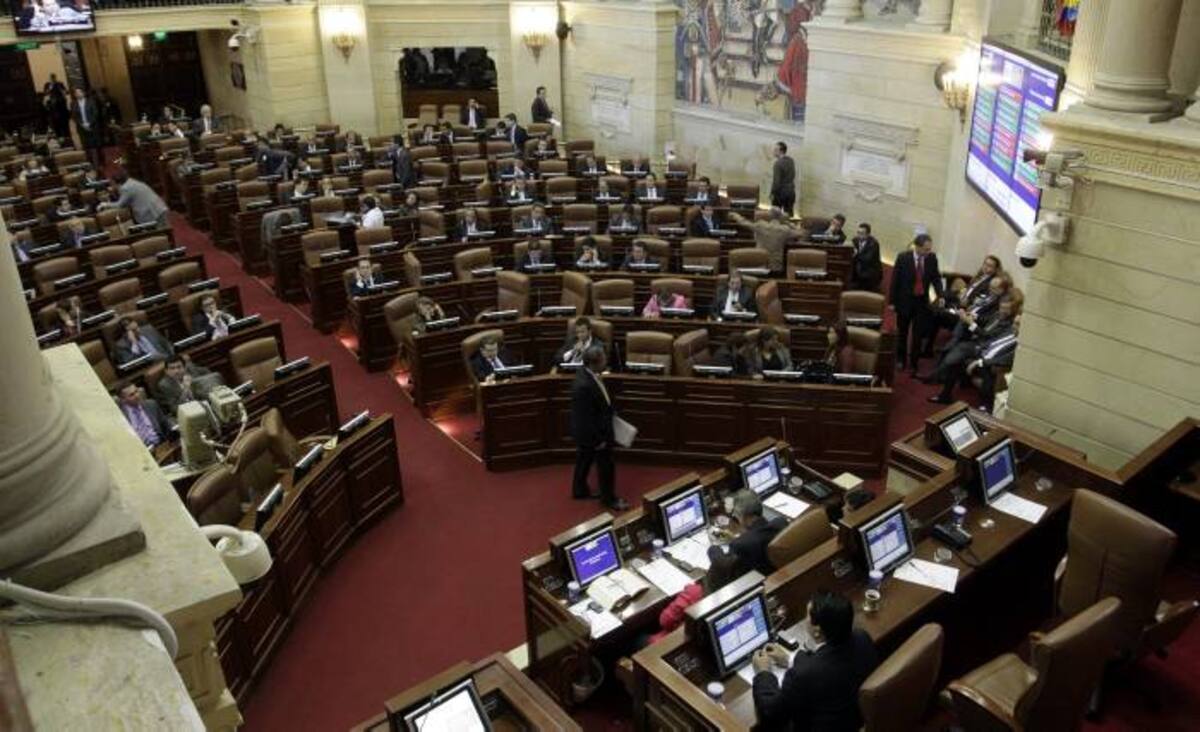 Comienza proceso de revocatoria del Congreso de la República Archivo