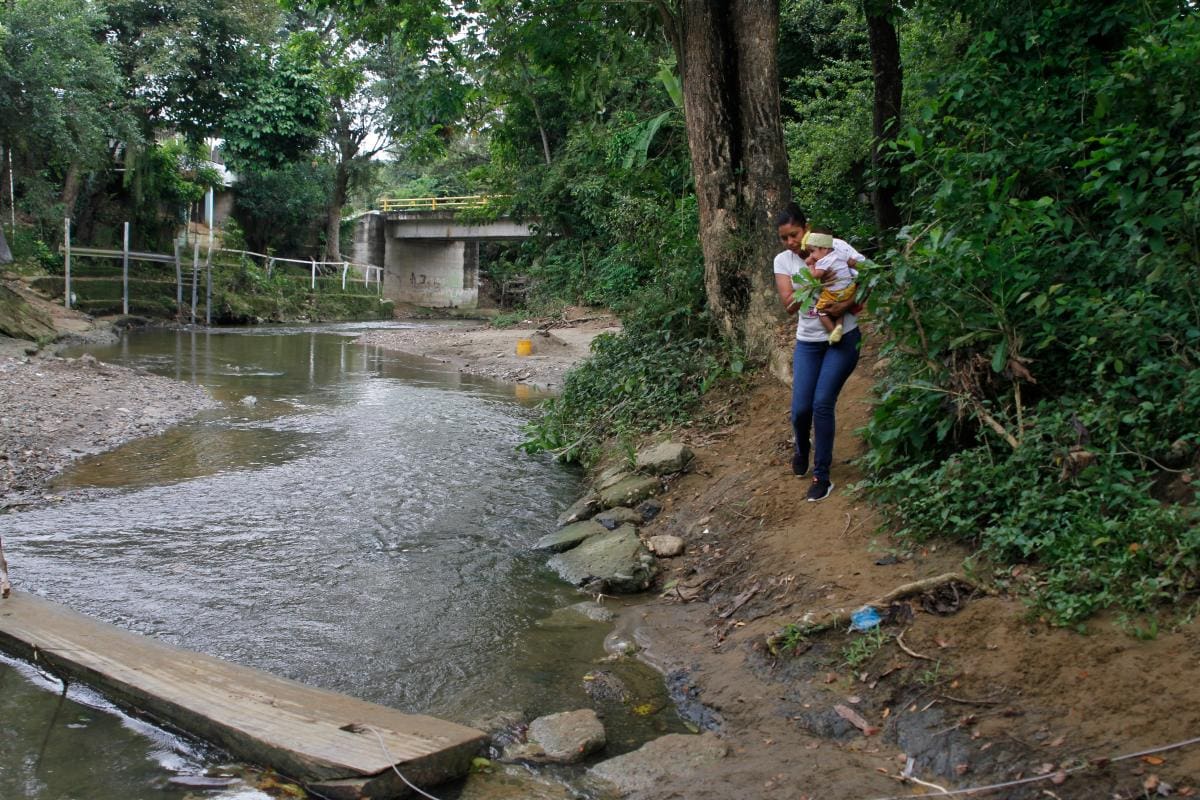 Temor en San Cayetano por creciente de dos arroyos