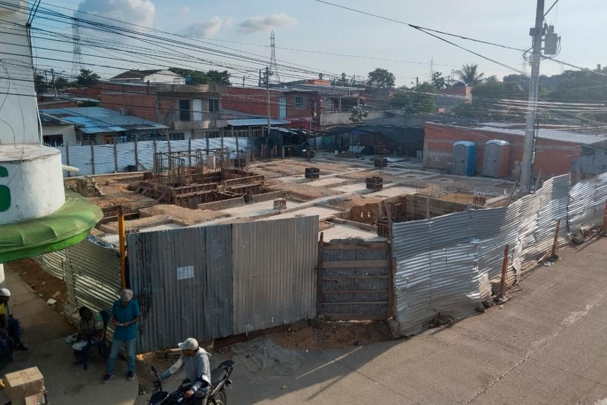 Obras del hospital de Nelson Mandela están suspendidas