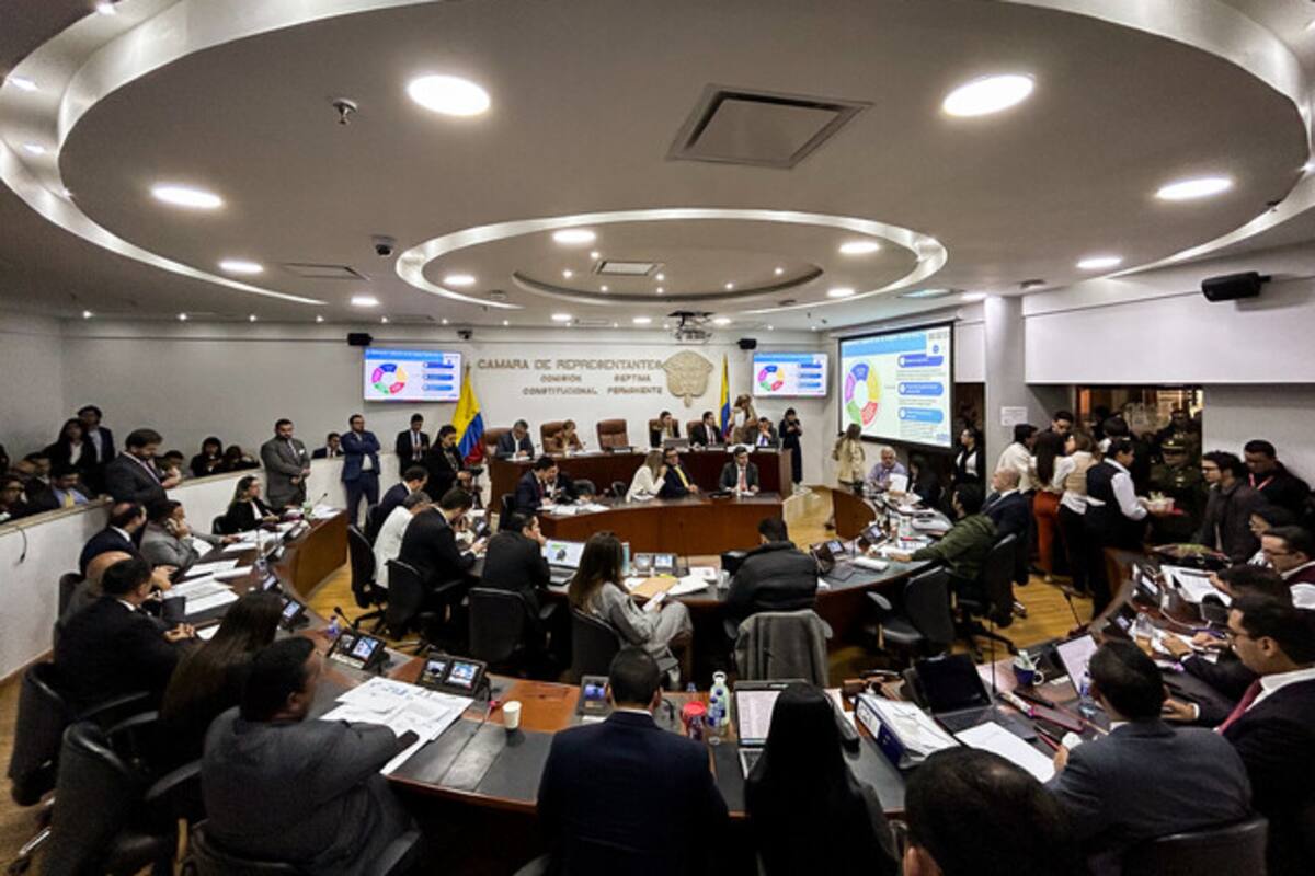 Cámara acelera debate de reforma Pensional: sesionarán el lunes festivo