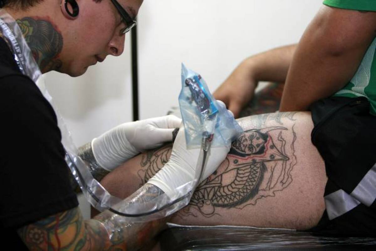 En la quinta Convención de Tatuadores en Bogotá, se propuso demostrar que el tatuaje no es una moda actual sino también un legado ancestral. (Colprensa-Germán Enciso).